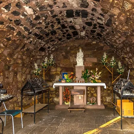 Valentina Apartman Tergu